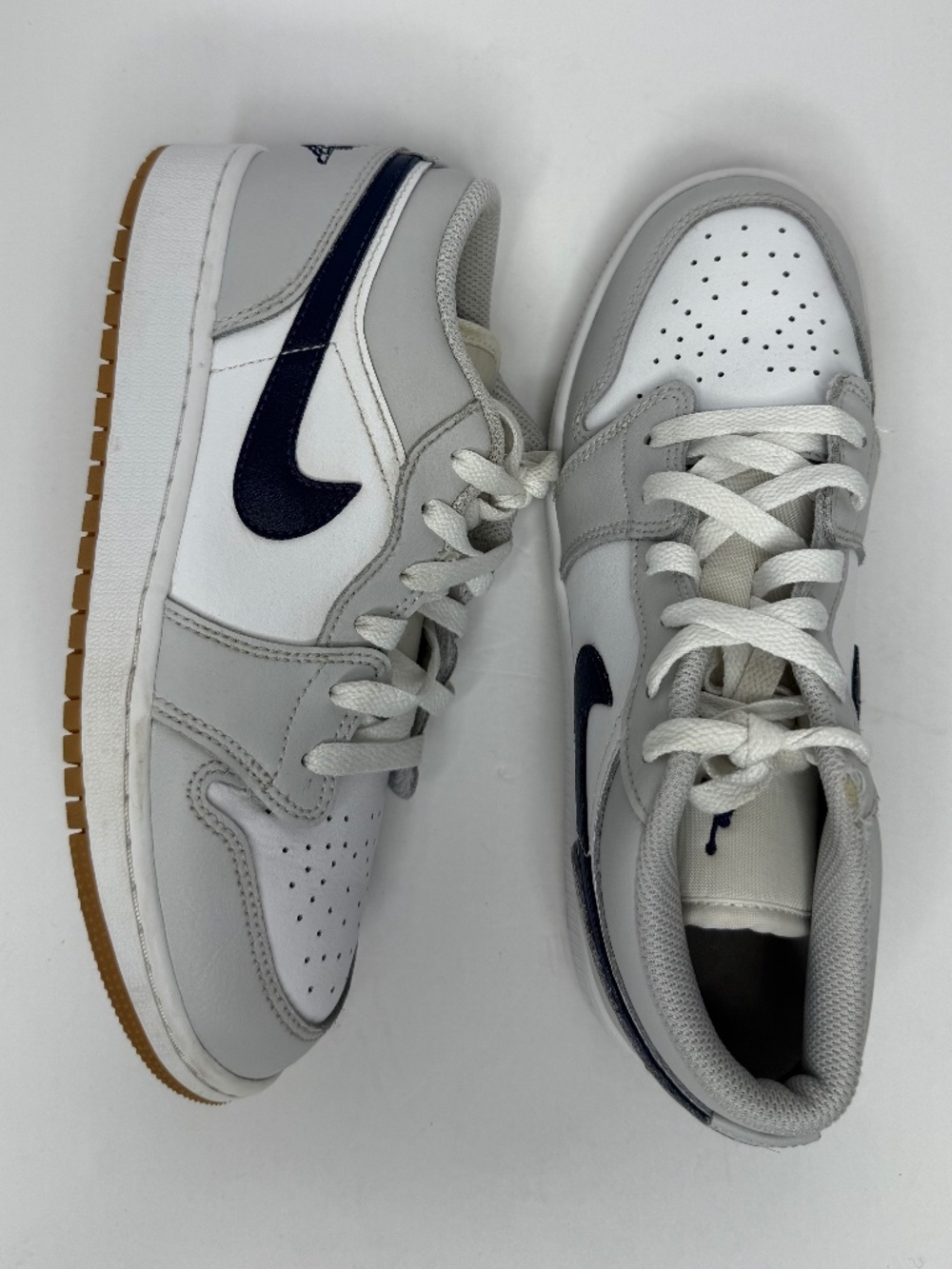 Air Jordan 1 Low Big Kids Size US 5Y